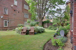 Communal Garden- click for photo gallery